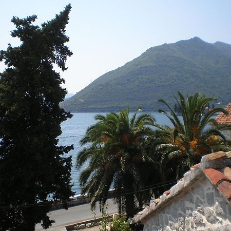 Holiday Home Stone House Perast Luaran gambar