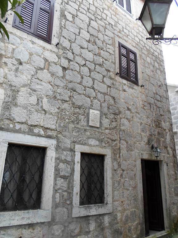 Holiday Home Stone House Perast Luaran gambar